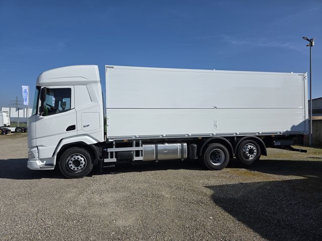 DAF FAN XF 480 zikun Swing-Board u. Mitnahmestapl.