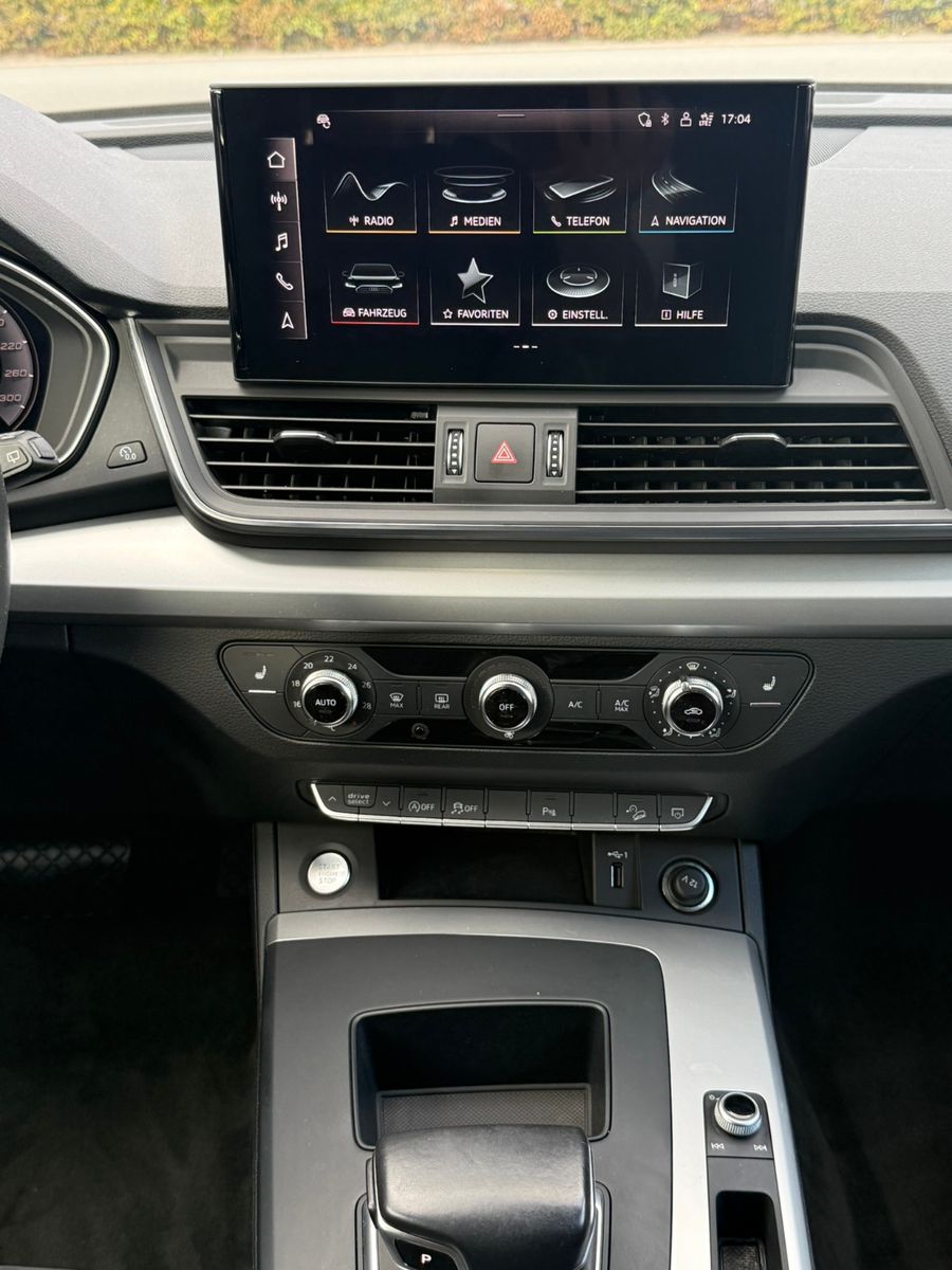 Fahrzeugabbildung Audi Q5 Sportback 40 TDI quattro advanced