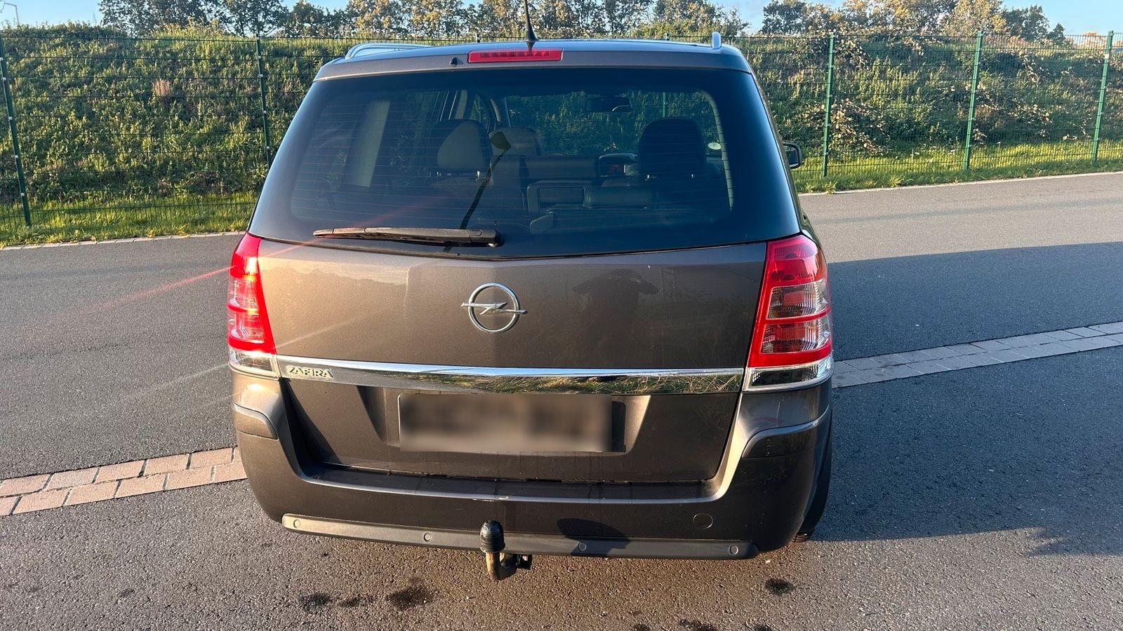 Opel  2011 — photo 5