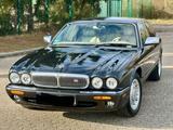 Jaguar XJ8 3.2 V8 (X 308) TÜV 11/27 - Jaguar XJ8: 3.2
