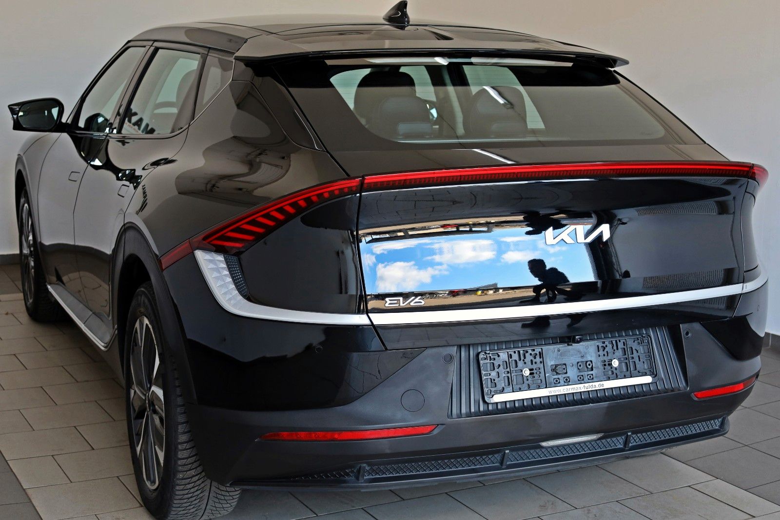 Fahrzeugabbildung Kia EV6 Air 77,4 kWh, Leder,Navi,LED,SH,Kamera,ACC