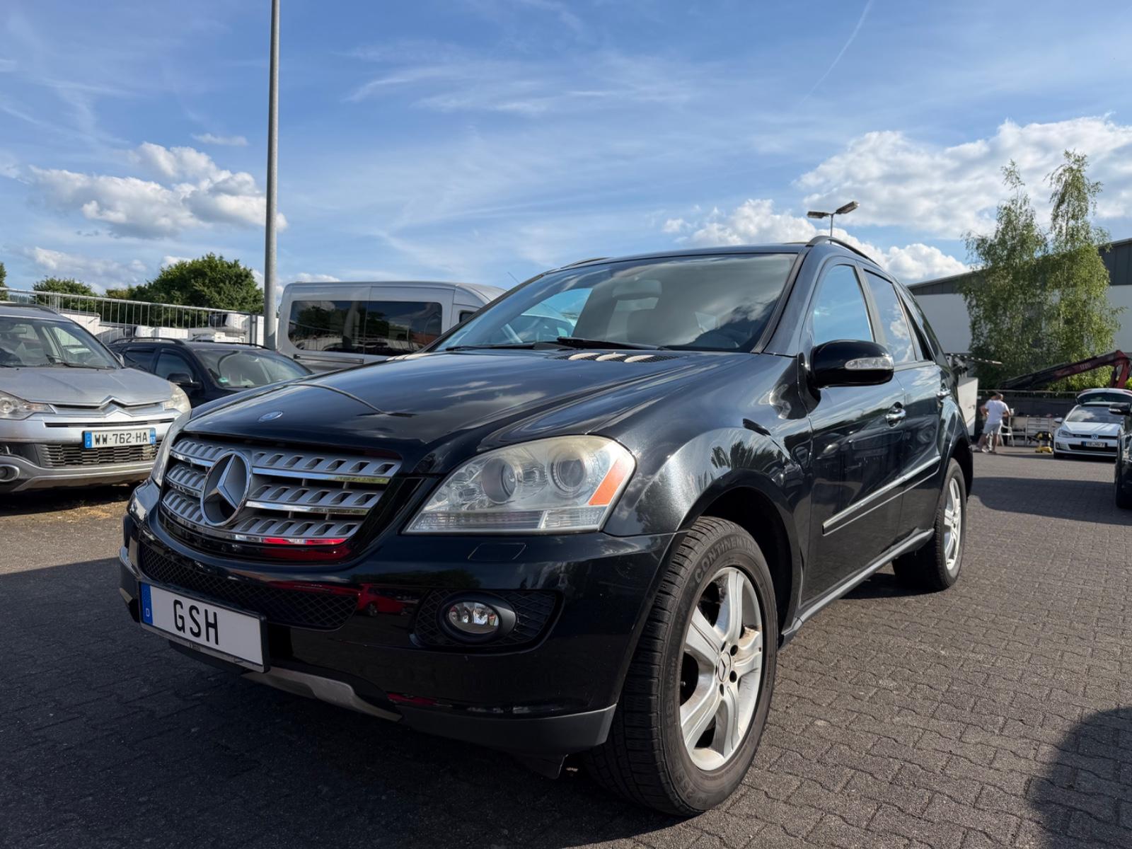 Mercedes-Benz ML 350 Alcantara Schiebedach