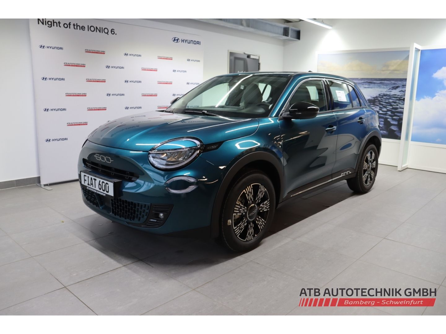 Fahrzeugabbildung Fiat 600 Hybrid 1,2 T3 74kW (100PS) Style-Paket