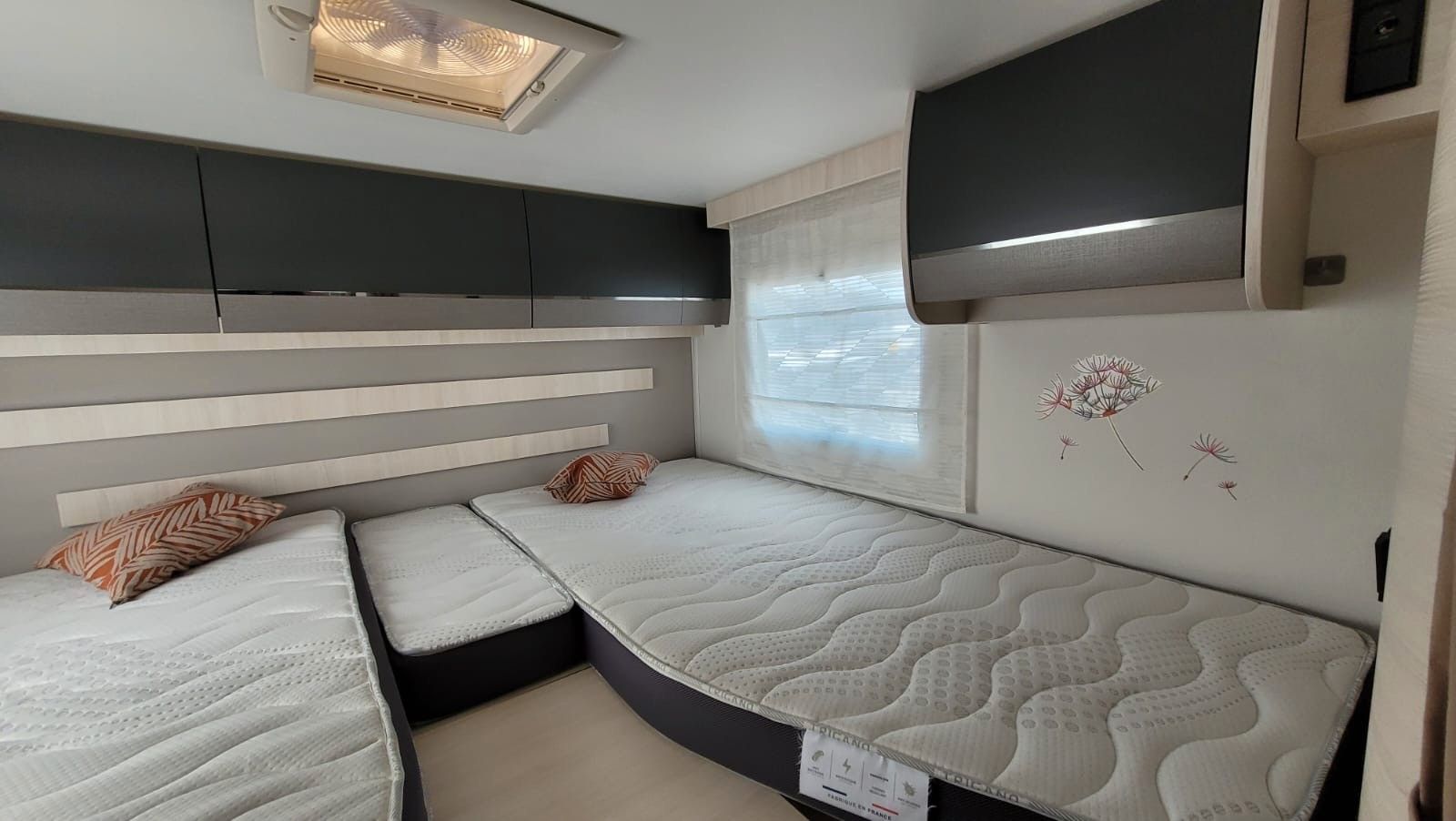 Fahrzeugabbildung Chausson 627 GA Titanium Ultimate *Hubstützen/Zusazluft*