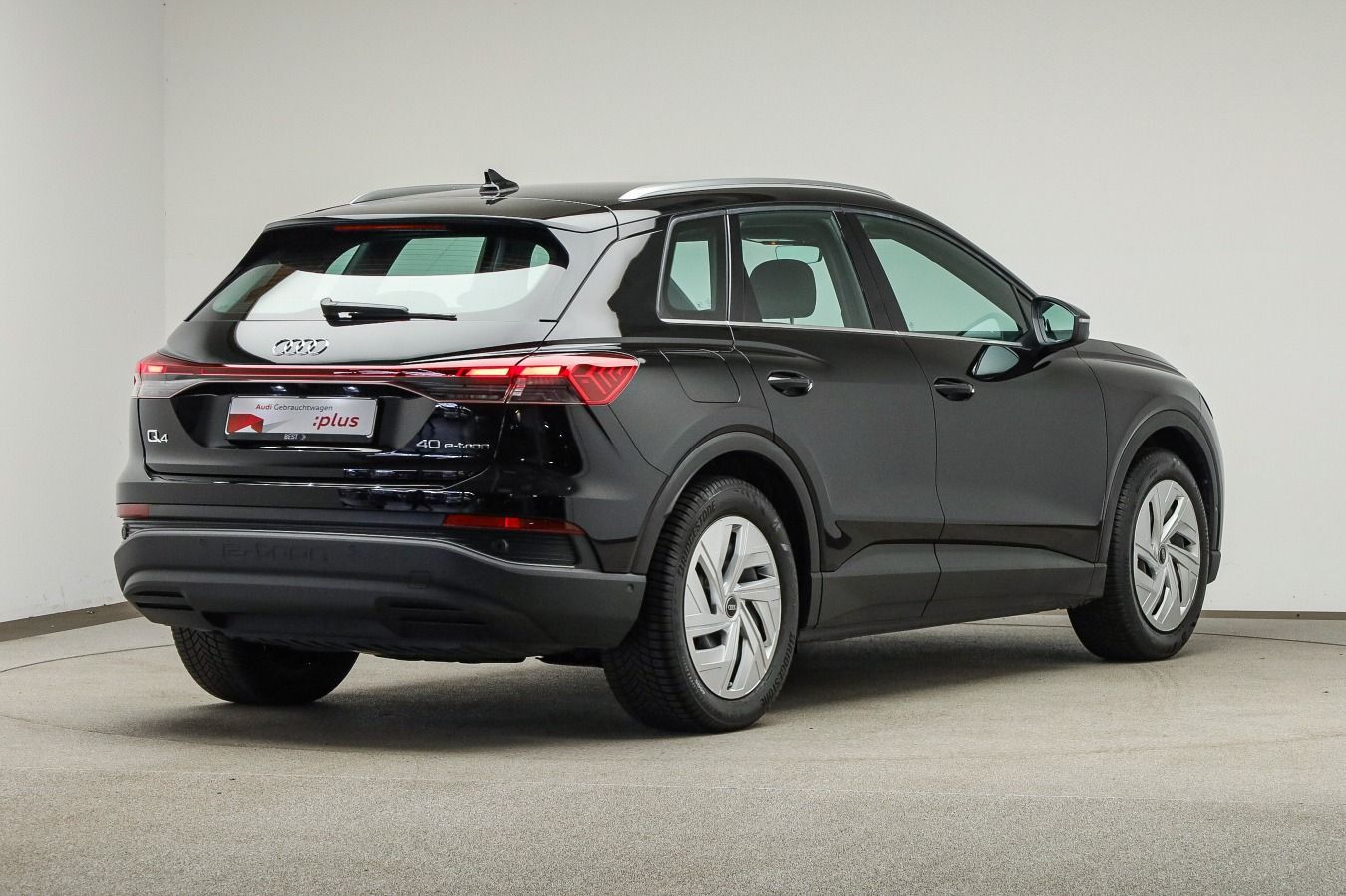 Audi Q4 40 e-tron Assist Plus, Navi, Standklima imagem 2