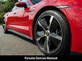 Porsche Taycan Turbo S Clubleder Nachtsicht InnoDrive - rote Porsche Taycan