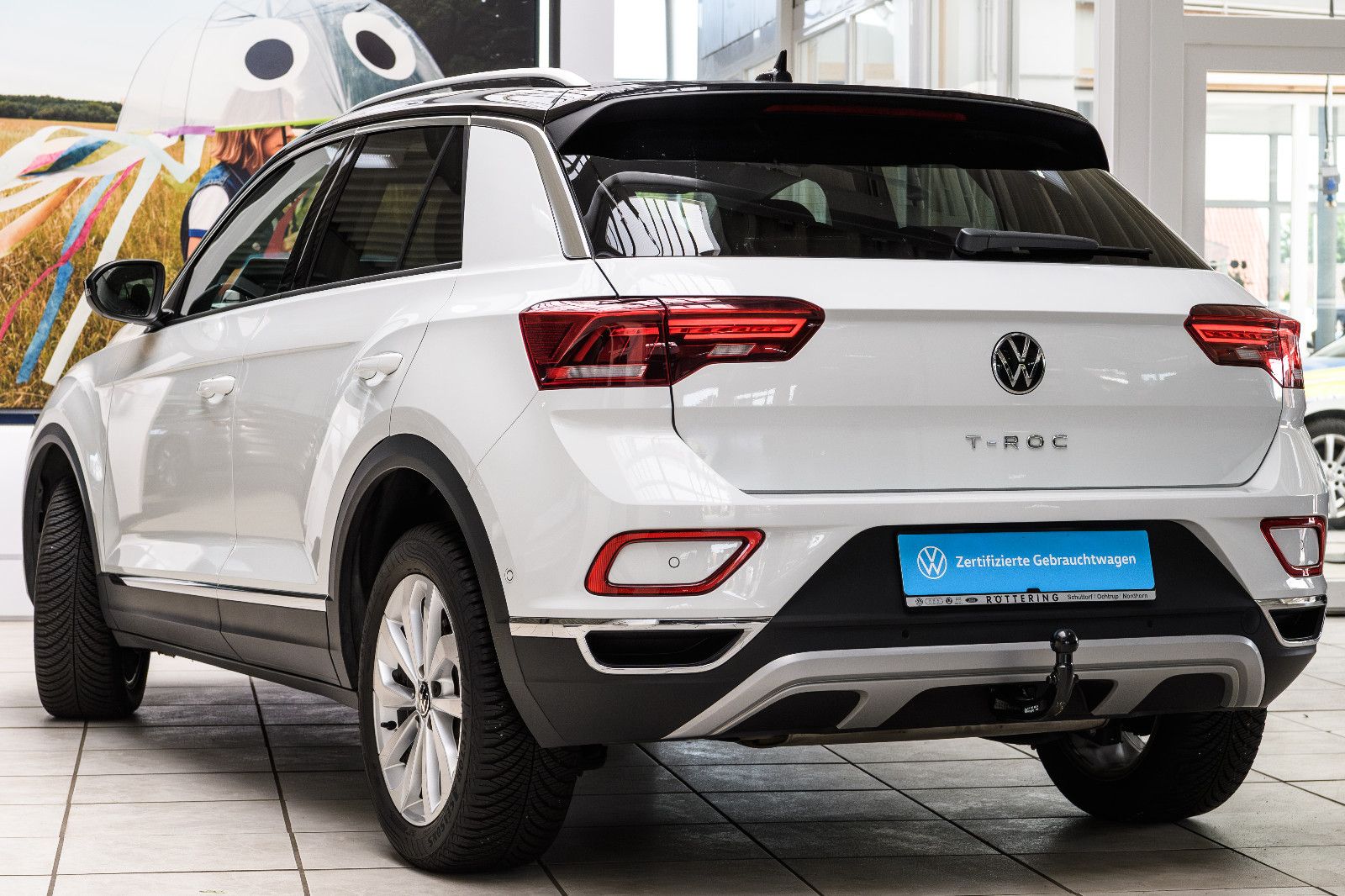 Fahrzeugabbildung Volkswagen T-Roc Style 1.5 TSI DSG LED+AHK+NAVI+ACC+APP+SHZ