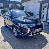 Mitsubishi Outlander PHEV 2.4 4WD  TÜV frisch - Mitsubishi Plug-in Hybrid Outlander von privat