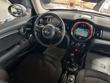 MINI One First - 10