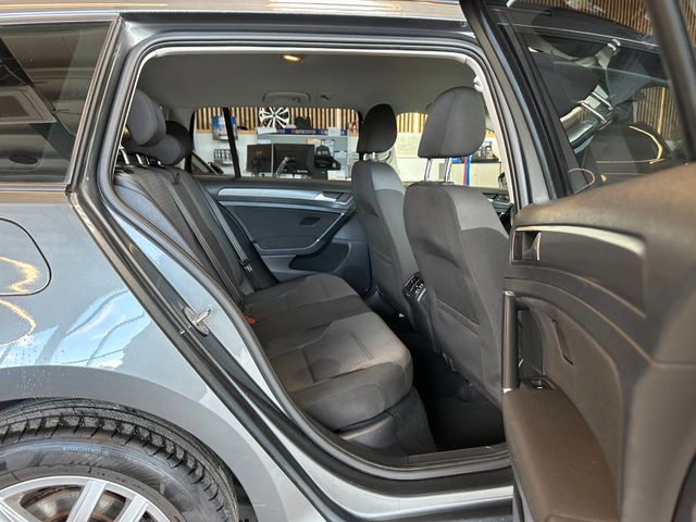 Volkswagen Golf VII Variant *Tempo*PDC*LED*Lenkradheizung*