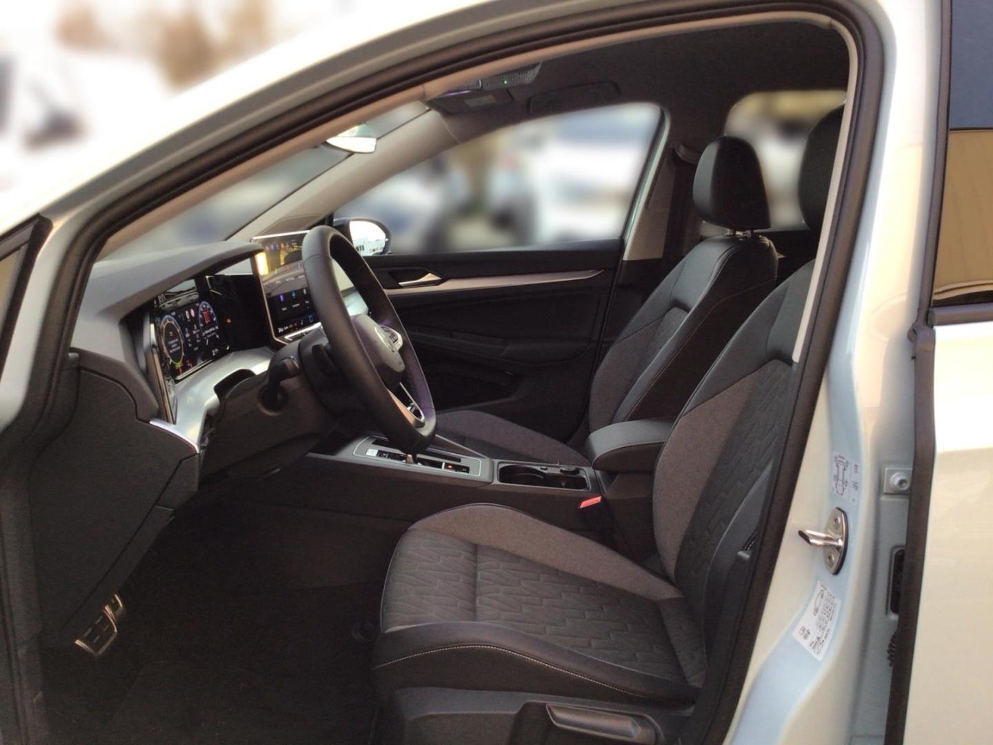 Volkswagen Golf VIII 1.5 eTSI 110 kW ENERGY Digitales Cockp, миниатюра 7