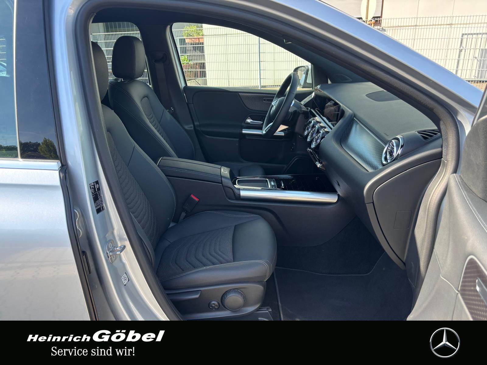 Fahrzeugabbildung Mercedes-Benz B 180 PROGRESSIVE*KAMERA*KEYLESS*AMBIENTEBEL*