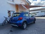 Dacia Sandero II Stepway  = Automatik - Ahk - Kamera = - Dacia Sandero in Lübeck