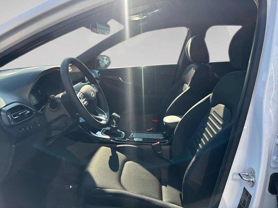 Fahrzeugabbildung Hyundai i30 1.0T 100PS ADVANTAGE