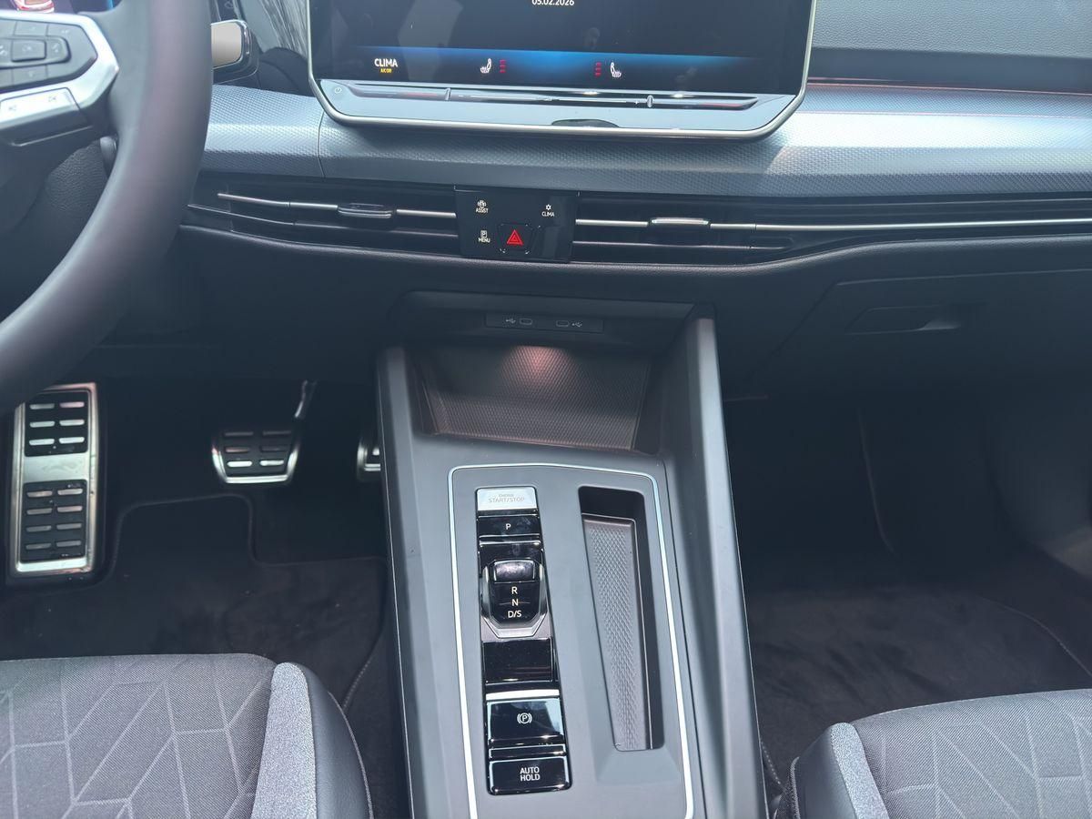 Fahrzeugabbildung Volkswagen Golf Goal 1.5 eTSI 110 kW