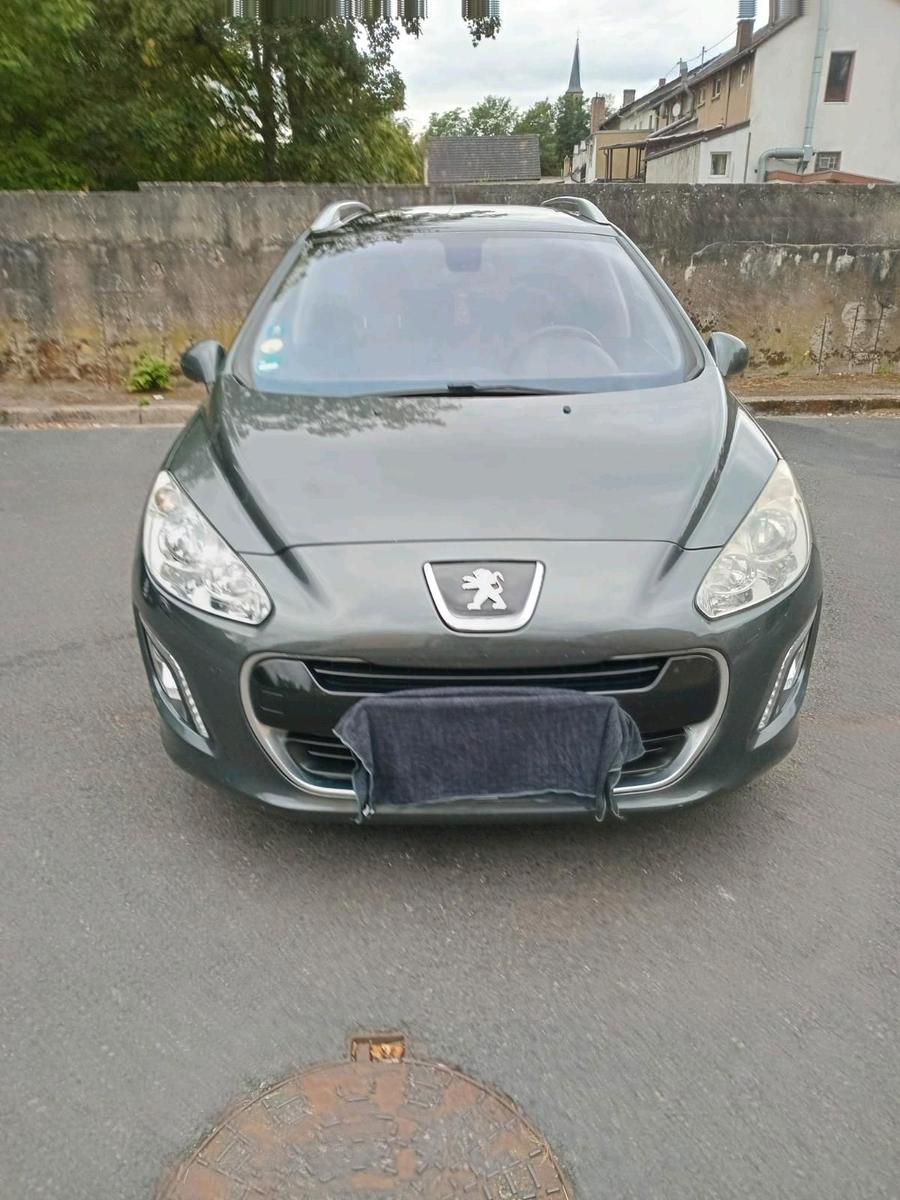 Peugeot 308, 2011