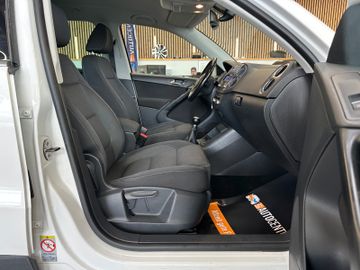 Volkswagen Tiguan Team 4Motion *2. Hand*Klima*SHZ*AHK*PDC*