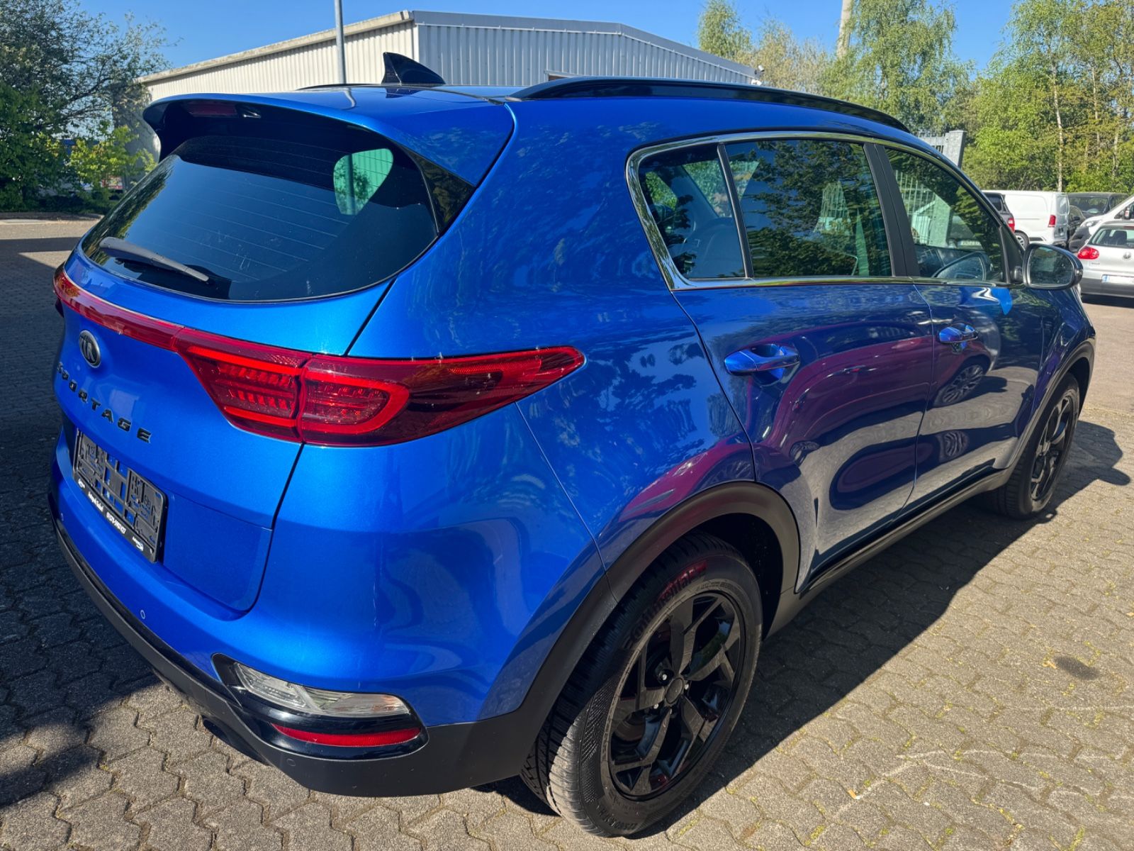Fahrzeugabbildung Kia Sportage 1.6 CRDi Black Edition Panorama+LED+JBL