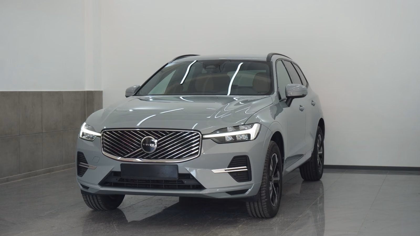 Volvo XC60 B5 Core AWD NewMod PilotAss/TWA/Garantie