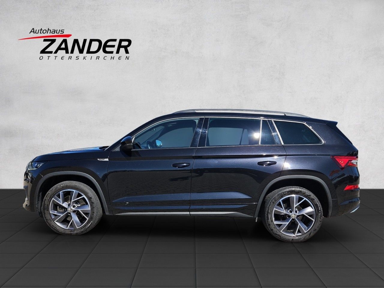 Fahrzeugabbildung SKODA Kodiaq Sportline DSG,4x4,AHK,Navi,Matrix,Canton
