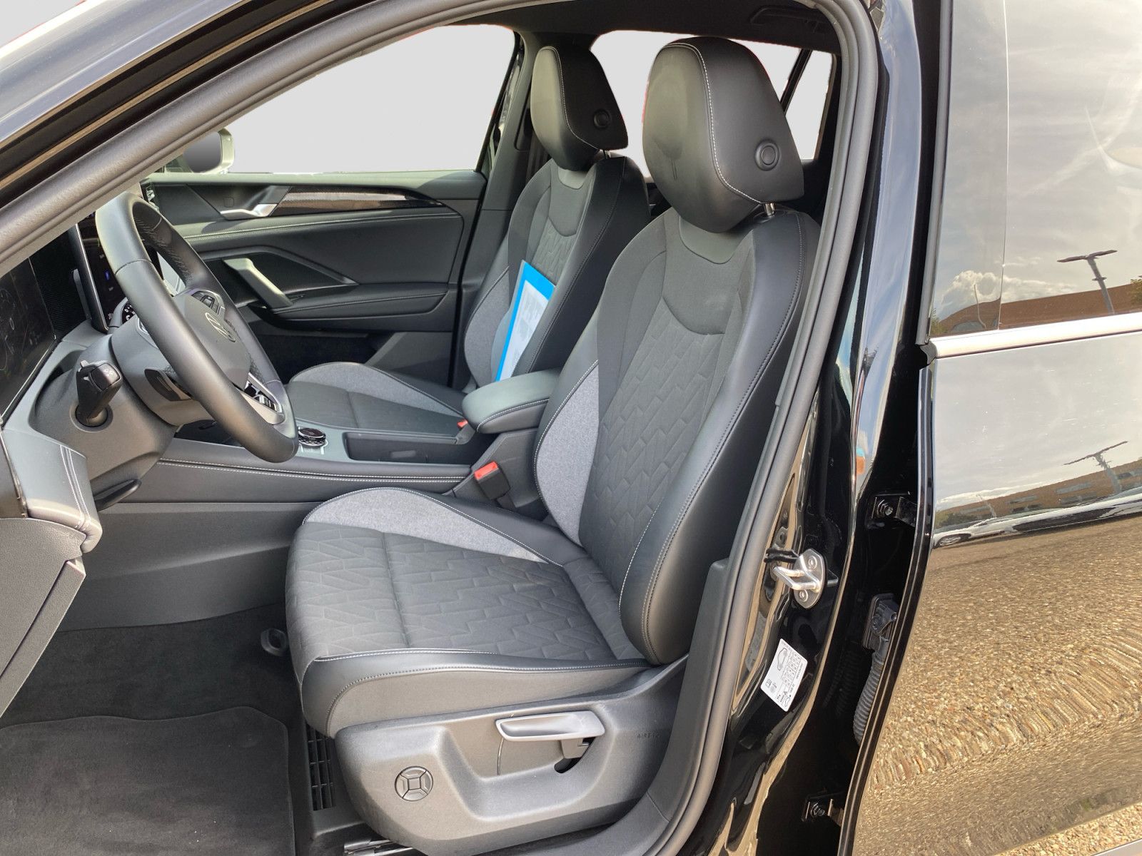 Volkswagen Tiguan 1.5eTSI DSG Goal 360° AHK Matrix Navi ACC foto 12