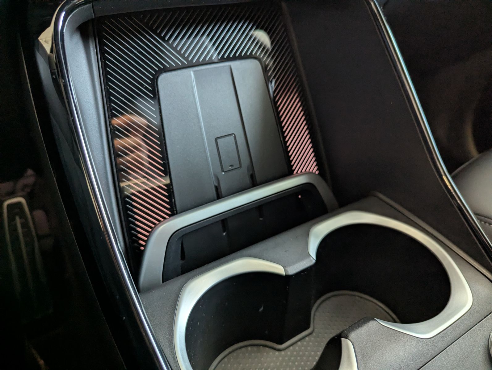 BMW X1 18 d M-Sport Pano Premium-Travel-Paket AHK - Image 23