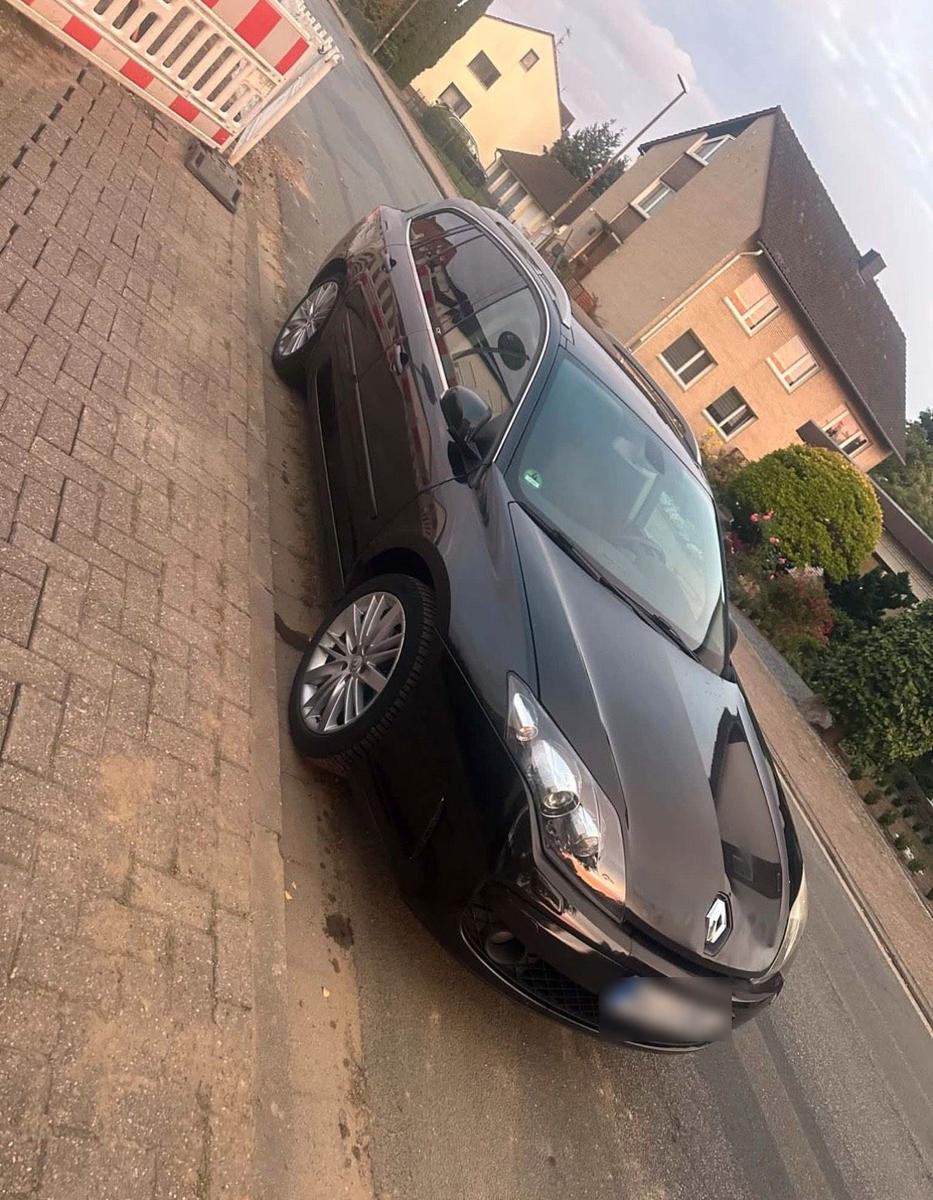 Renault Laguna 2008 — photo 10