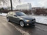 BMW 318 Baureihe 3 KLIMAAUTOMATIK ALU TÜV 11/2026 - BMW 318 aus 2008