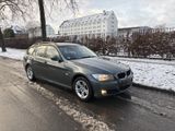 BMW 318 Baureihe 3 KLIMAAUTOMATIK ALU TÜV 11/2026 - BMW 3 Series aus 2008: Kombi