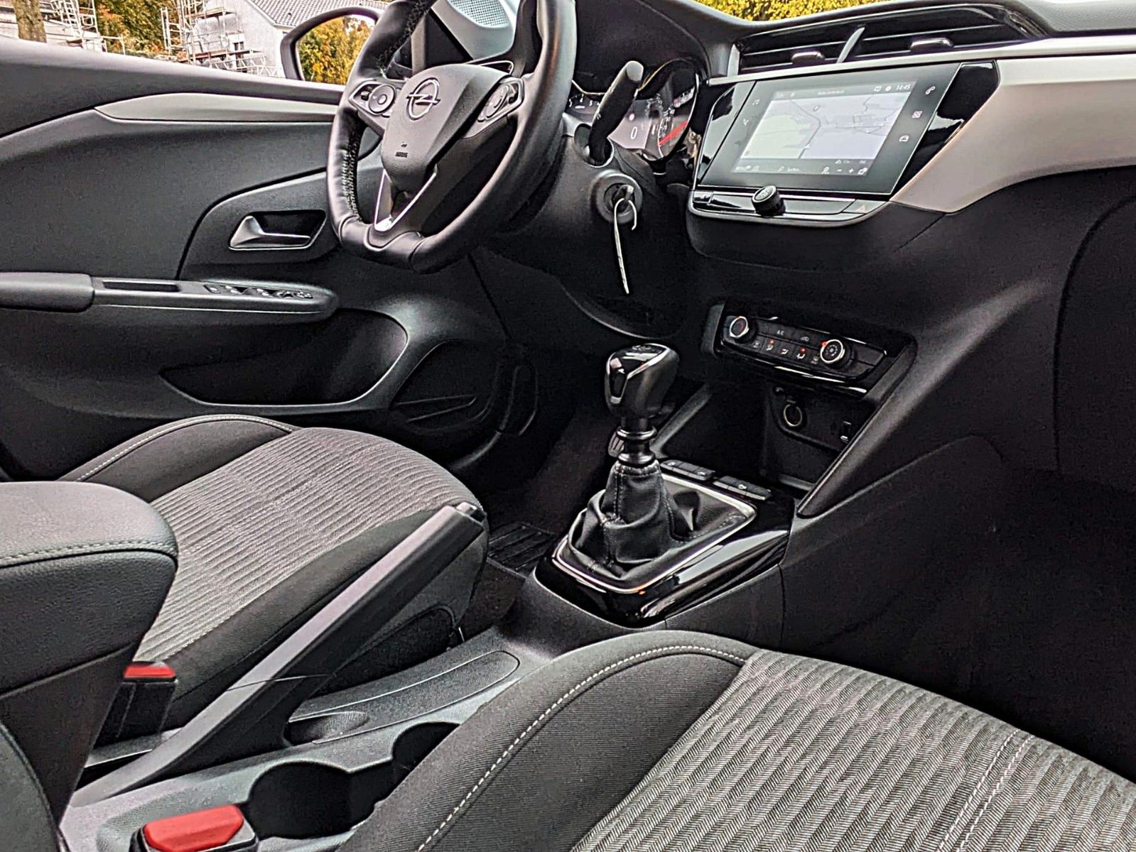 Fahrzeugabbildung Opel Corsa F 1.5D ACC NAVI SITZ+LENKR.HZG LED CARPLAY