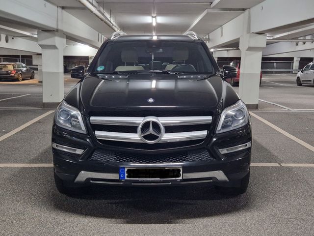 Mercedes-Benz GL 500 4MATIC -