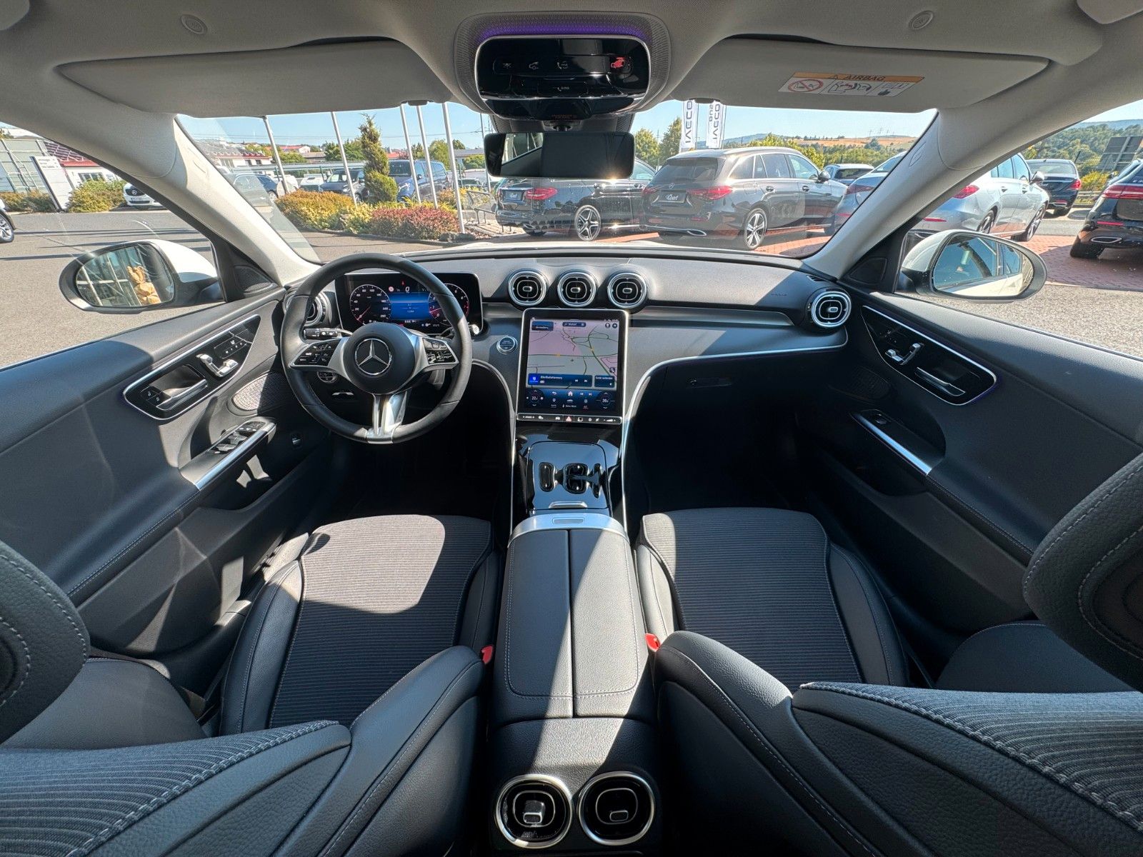 Fahrzeugabbildung Mercedes-Benz C 180 T Avantgarde+AHK+Memory+Ambiente+TotW