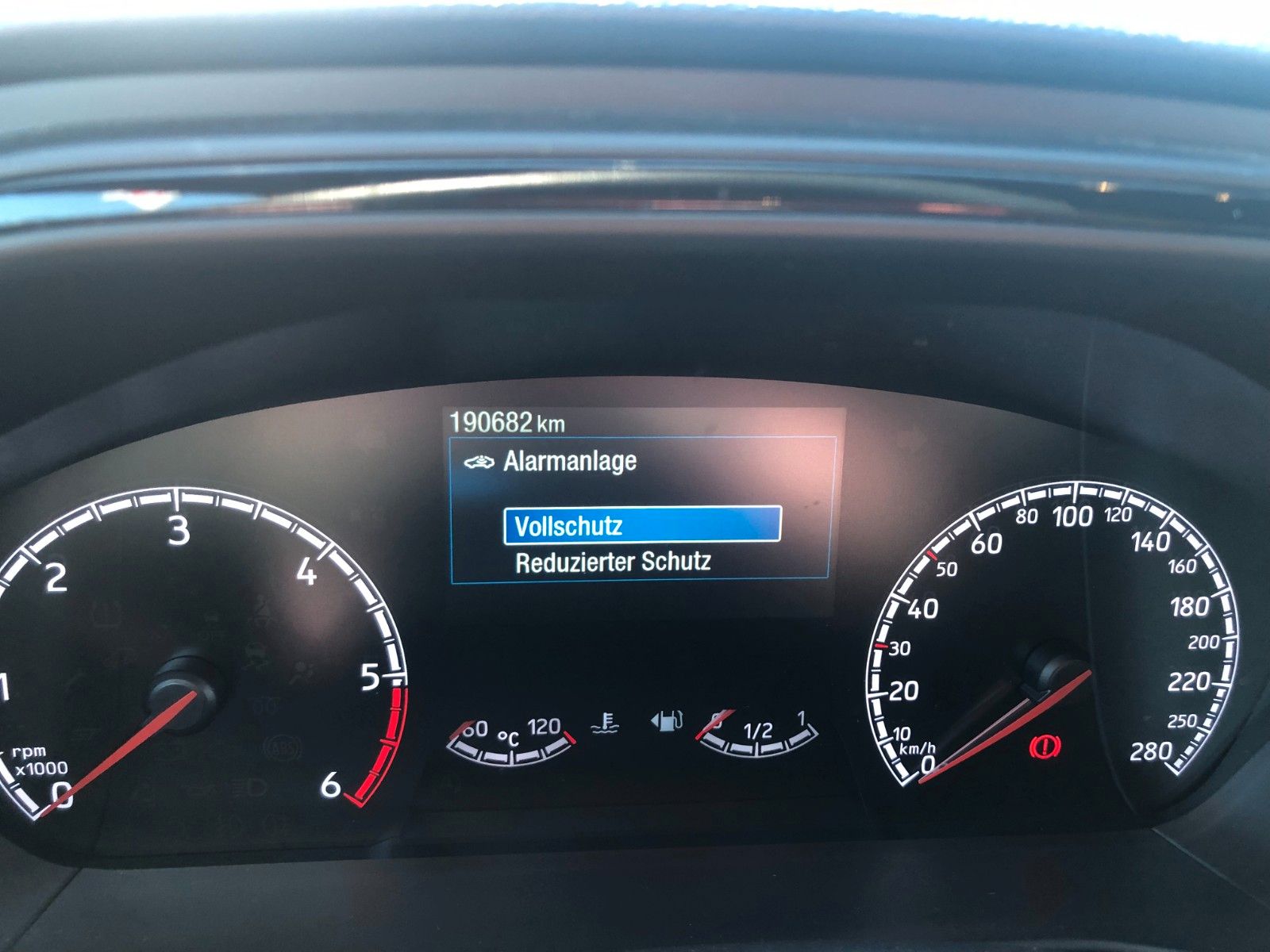 Fahrzeugabbildung Ford Focus Turnier ST