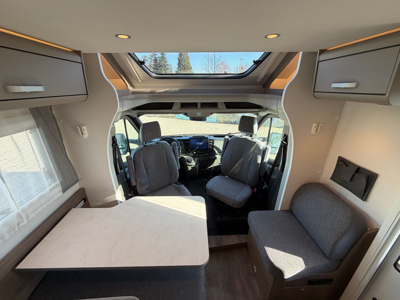 Fahrzeugabbildung Carado Edition26 T - Ford 447 - Sie sparen: 8.896€ !