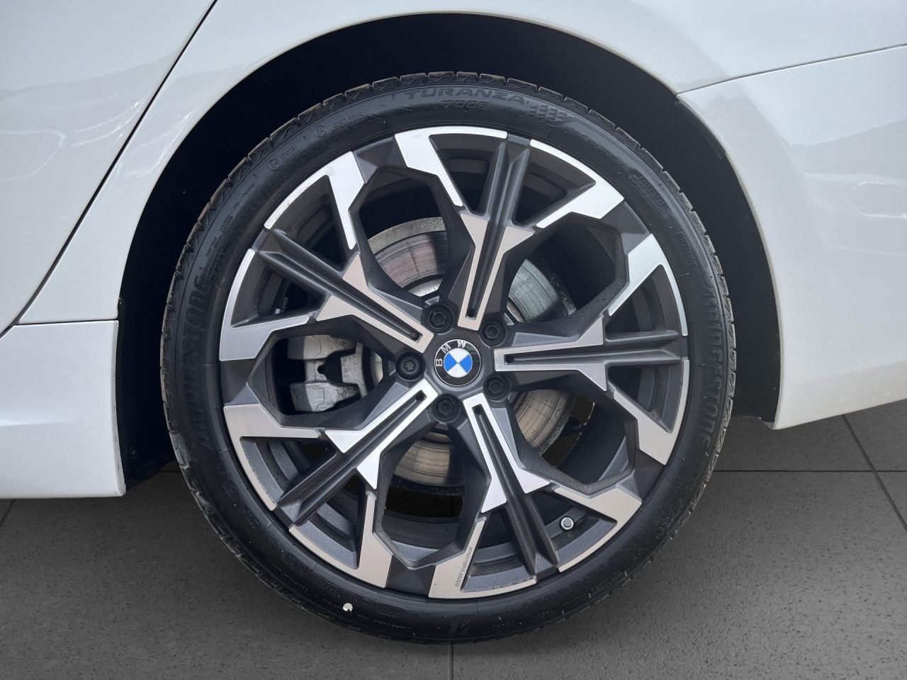 BMW 330 - Bild 20