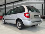 Chrysler Voyager 2.5 CRD SE *7-Sitz,Klima,Tempo,Tüv11/25* - Chrysler Voyager: Se