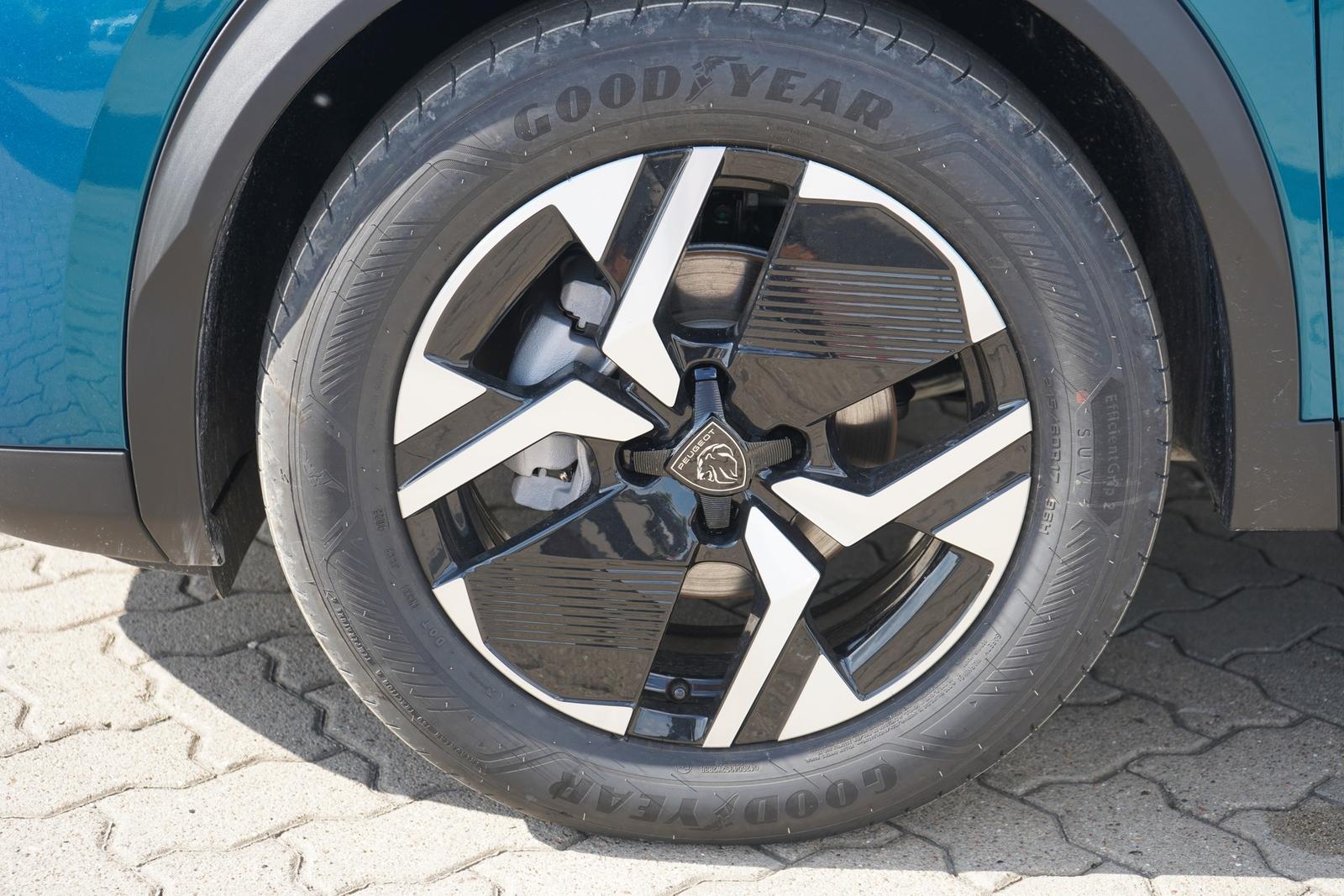 Peugeot 2008 1.2 PureTech LED Navi Tempomat