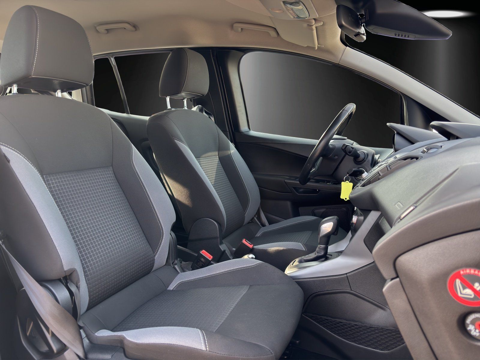 Fahrzeugabbildung Ford B-Max 1.6 Duratec SYNC Edition