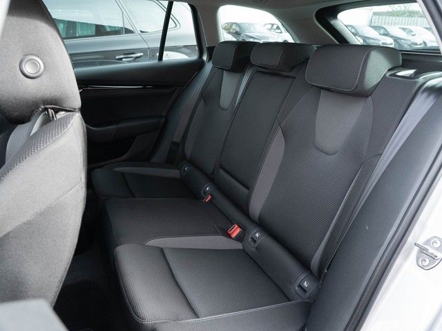 Octavia Combi 2.0 TDI Ambition DSG NAVI+LED+WINT