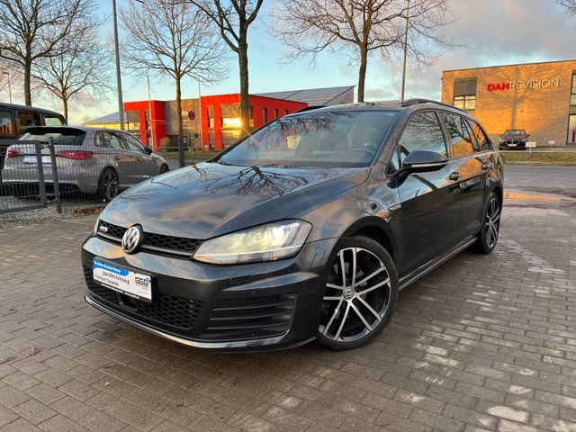 Volkswagen Golf VII GTD 2.0 BMT Kamera Pano SD Bi-Xenon AHK