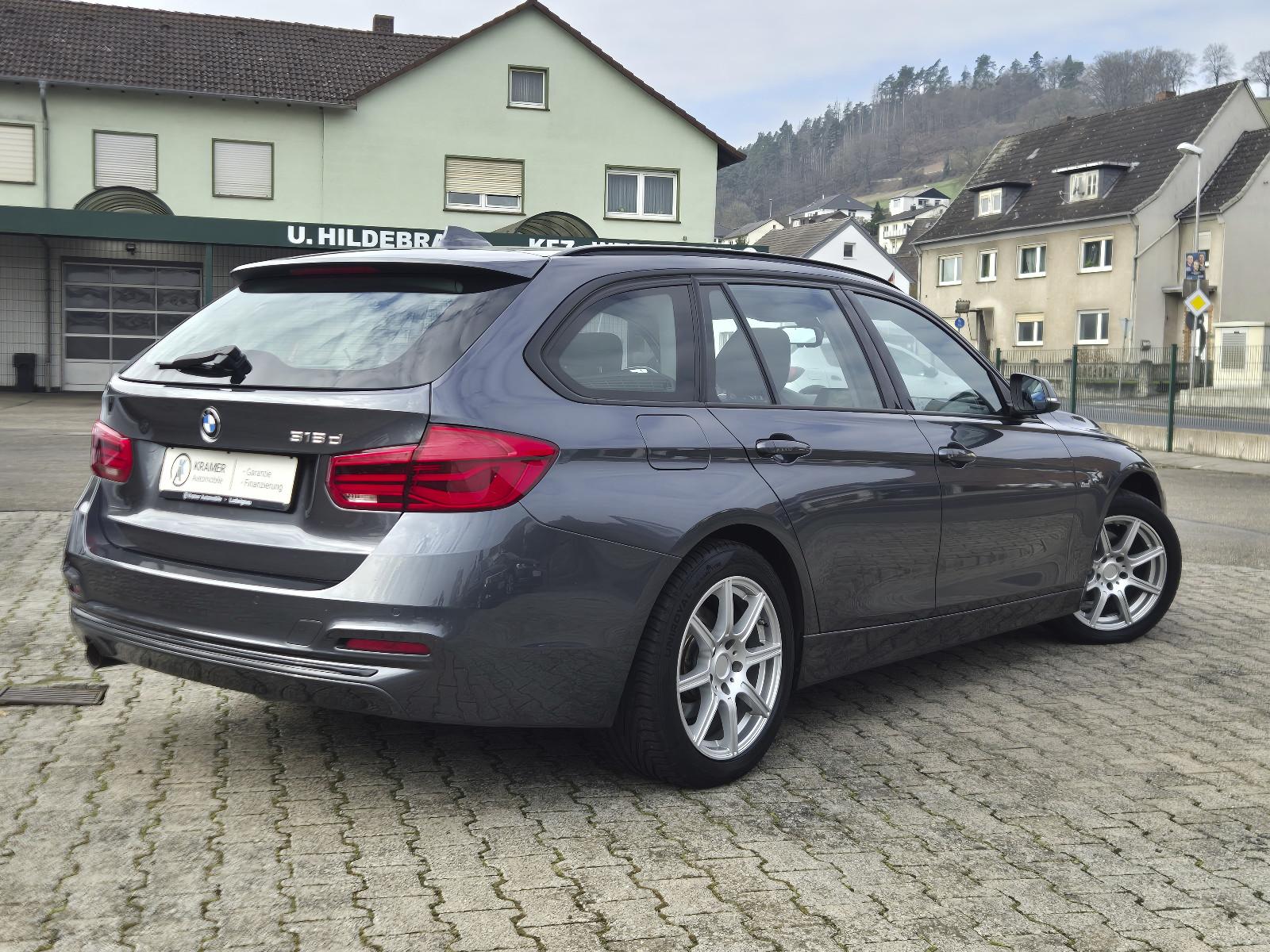 BMW 318d Touring Sport Line Autom. / AHK/ LED/ Navi/