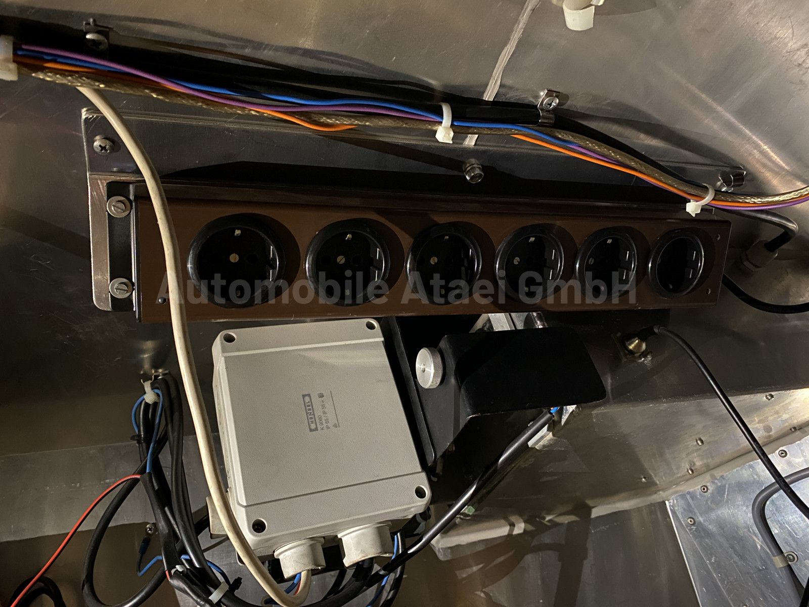Fahrzeugabbildung Mercedes-Benz T2 711D *Behörde/ Camper* ORIGINAL 27.050 KM
