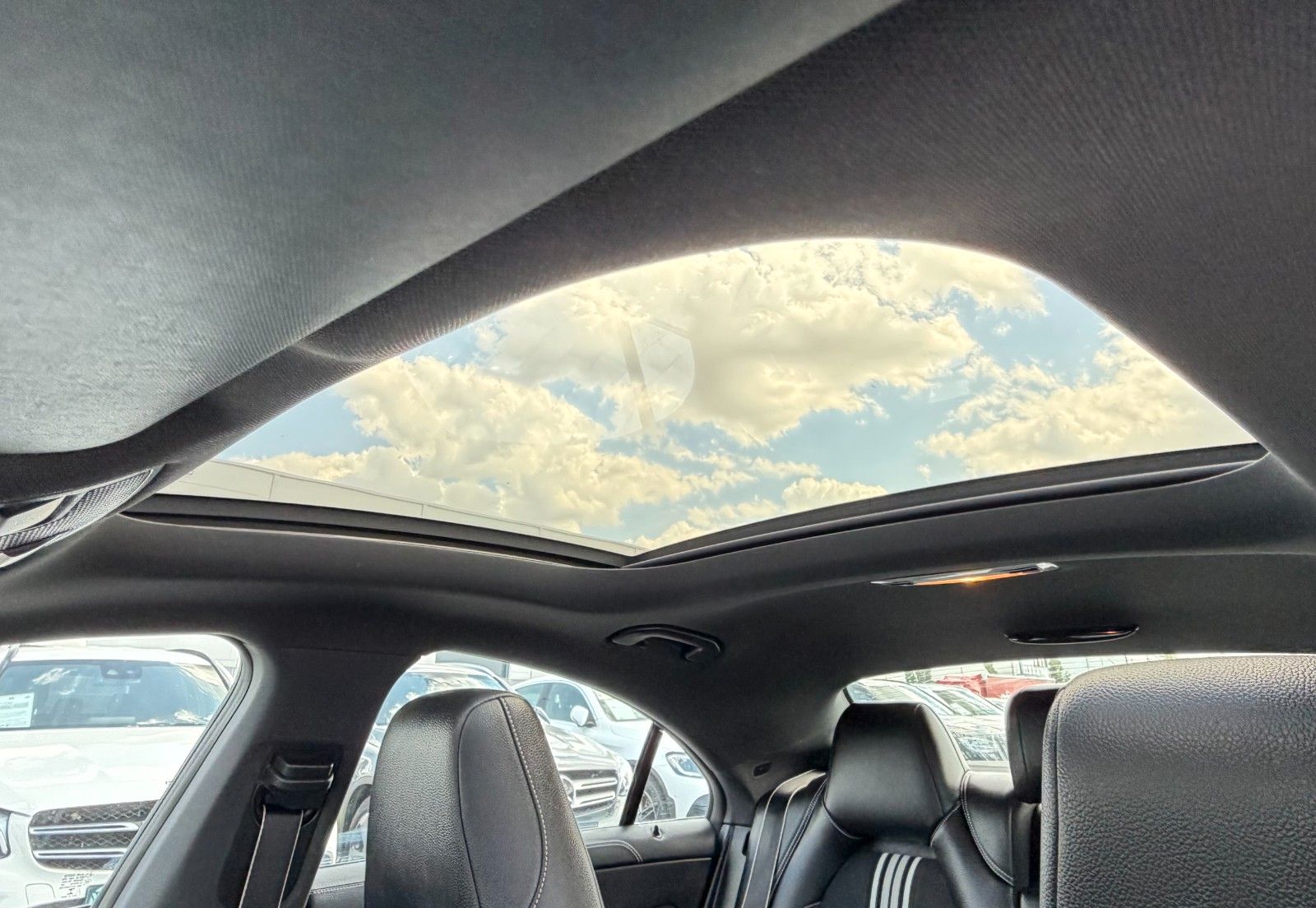 Mercedes-Benz CLA 200 AMG Edition PANO KAMERA LED Ambiente foto 15
