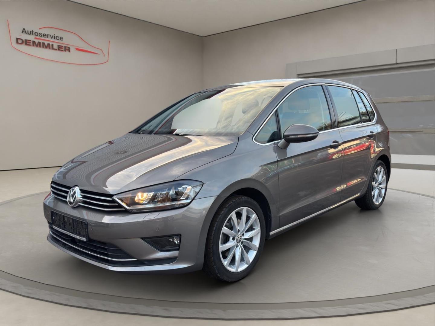 Volkswagen Golf Sportsvan VII Highline,Xenon,Navi,AHK,Winte