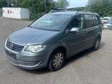 Volkswagen Touran Trendline - Volkswagen Touran aus 2007: Trendline