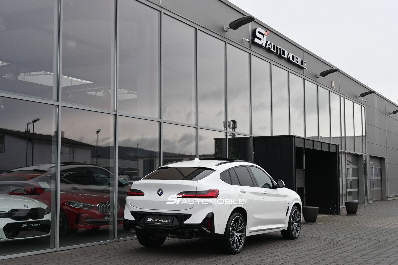 Fahrzeugabbildung BMW X4 xDr. 30d M-Sport °UVP 93.880€°AHK°LASER°STHZ°