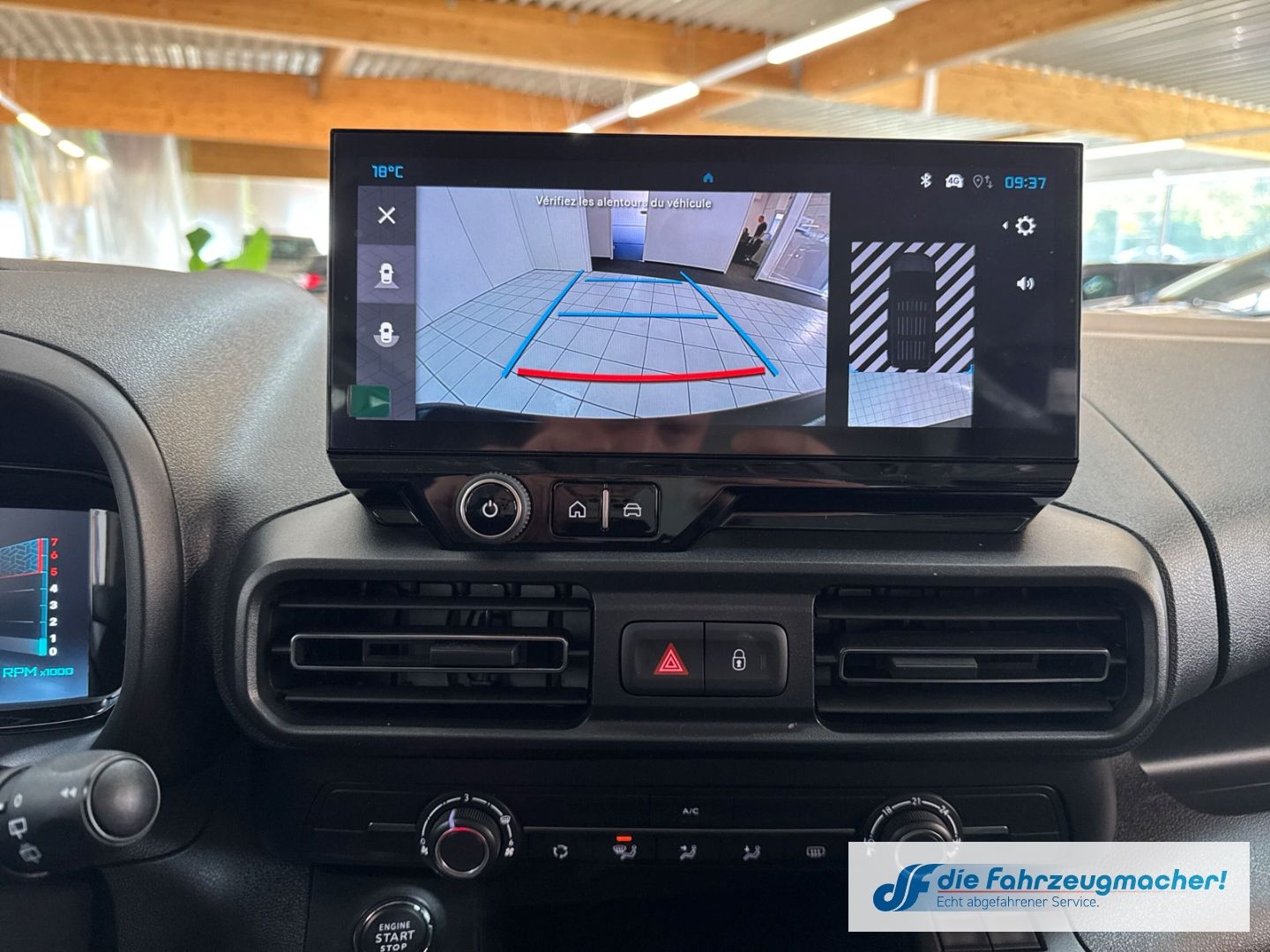 Fahrzeugabbildung Citroën Berlingo Plus M Digitales Cockpit LED Apple CarP
