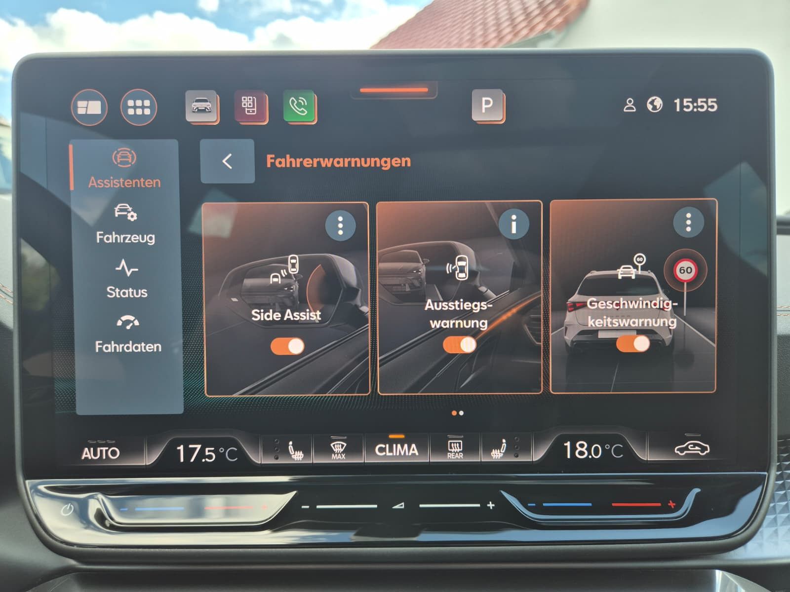Fahrzeugabbildung CUPRA Leon 1.5 eTSI PANO*DCC*MATRIX*DINAMICA*AHK*5JG.
