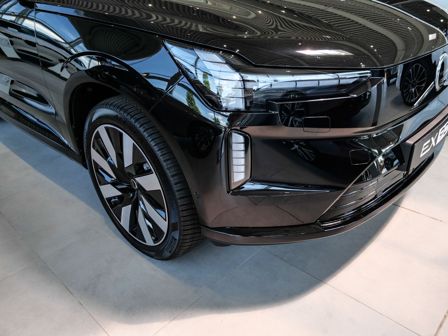 Volvo EX90 Plus Executive Edition 7-Sitzer Allwetterre imagem 3