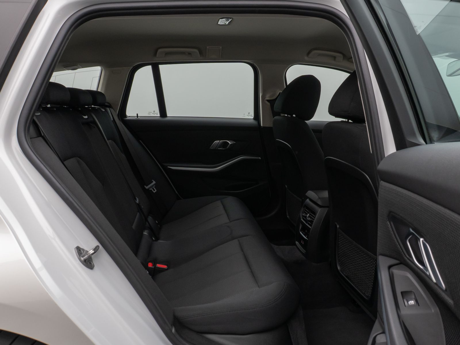 Fahrzeugabbildung BMW 320e DAB CockPitPlus PDC Geschwindigkeitsreg LED